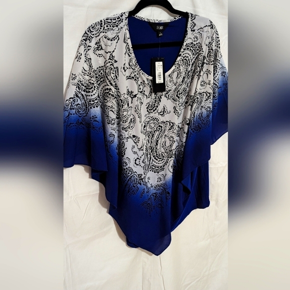 Slim Factor Tops - Slim Factor by Investments  3/4 Sleeve V-Neck Collar